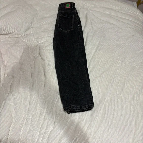 Empyre Women's Black Straight Leg Jeans - Picture 3 of 6